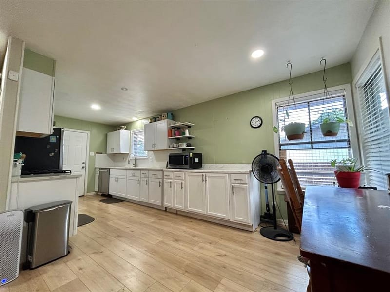 1335 Crestview Drive, Denison TX 75020 - Photo 9