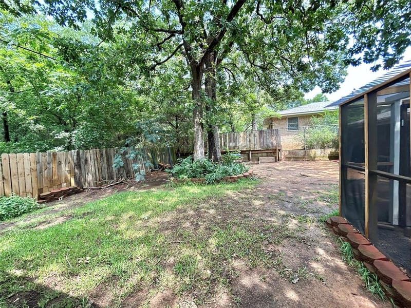 1335 Crestview Drive, Denison TX 75020 - Photo 24