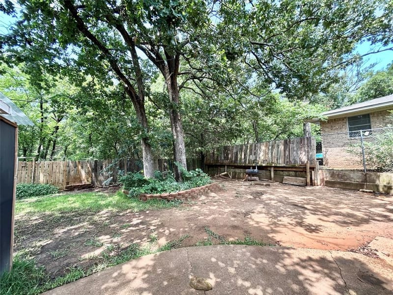 1335 Crestview Drive, Denison TX 75020 - Photo 21