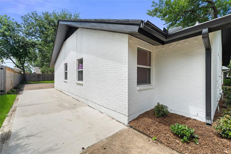 10236 Mapleridge Drive, Dallas TX 75238 - Photo 29
