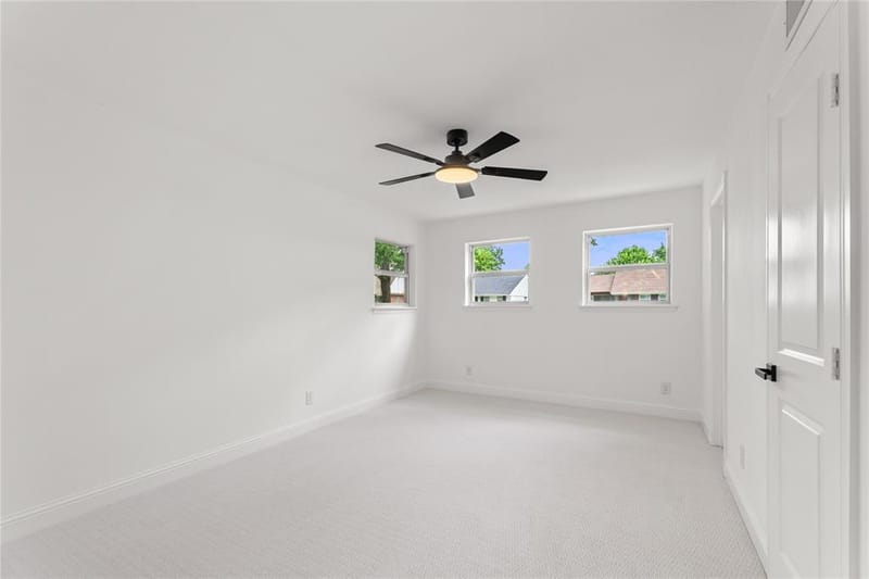 10236 Mapleridge Drive, Dallas TX 75238 - Photo 25