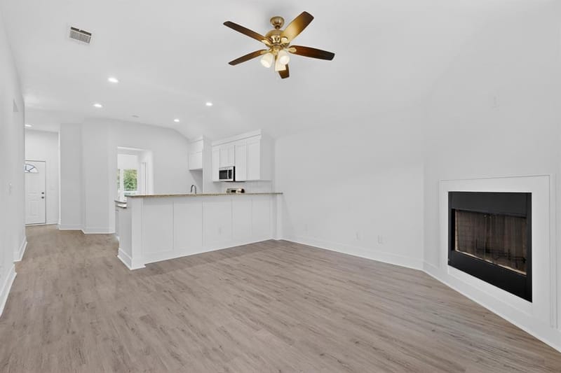 1615 Jones Street, Greenville TX 75401 - Photo 14