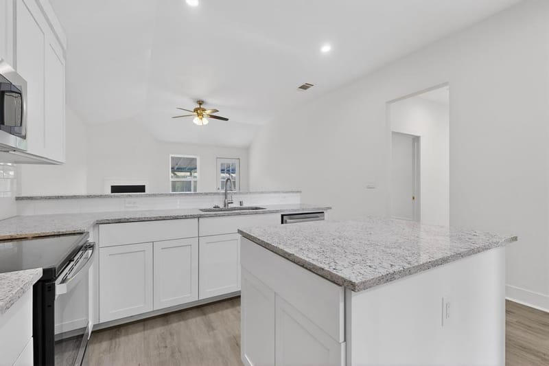 1615 Jones Street, Greenville TX 75401 - Photo 11