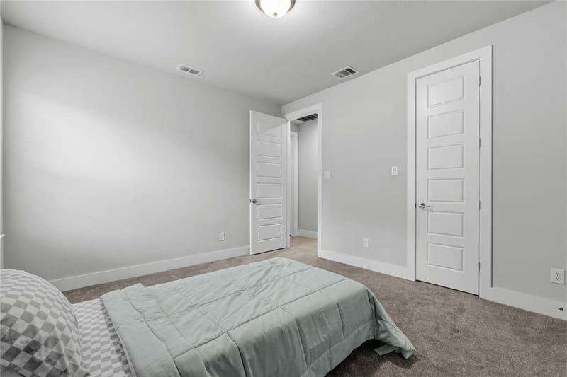 411 W Harwood Road, Euless TX 76039 - Photo 32