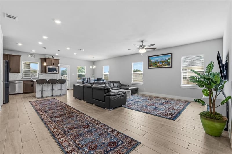 411 W Harwood Road, Euless TX 76039 - Photo 9