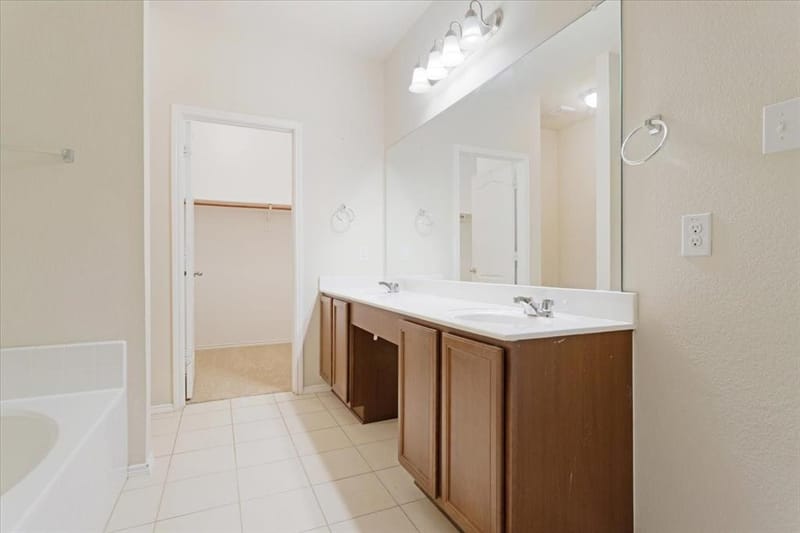 802 Swan Ridge Drive, Sherman TX 75092 - Photo 12