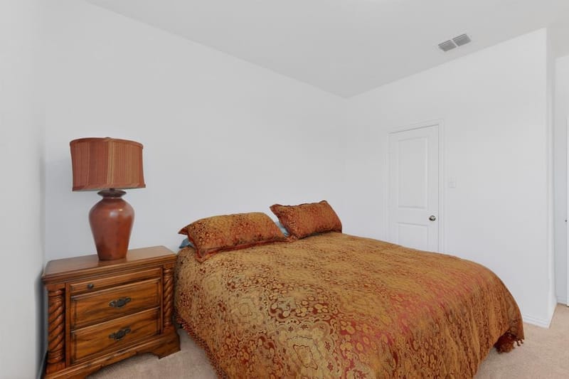3401 Kingsview Drive, Denton TX 76207 - Photo 11