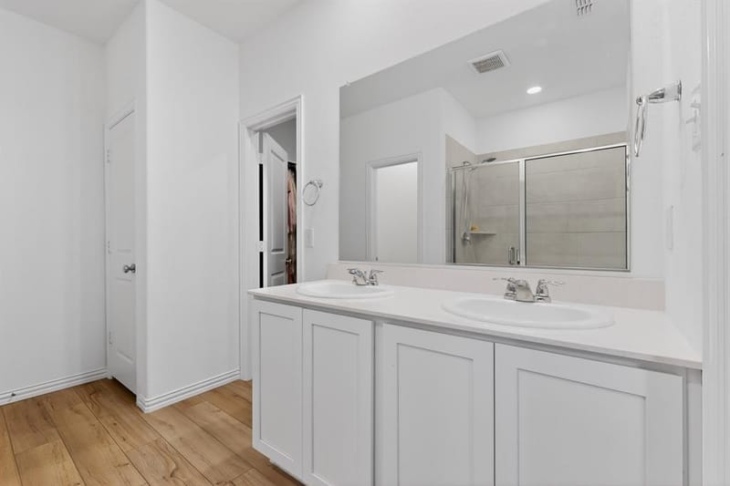 3401 Kingsview Drive, Denton TX 76207 - Photo 31
