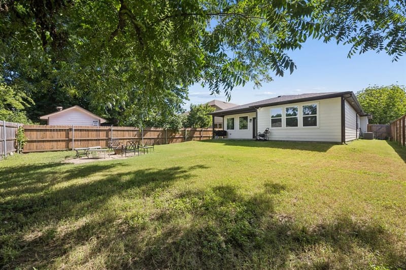 3806 Vandervort Drive, Dallas TX 75216 - Photo 25