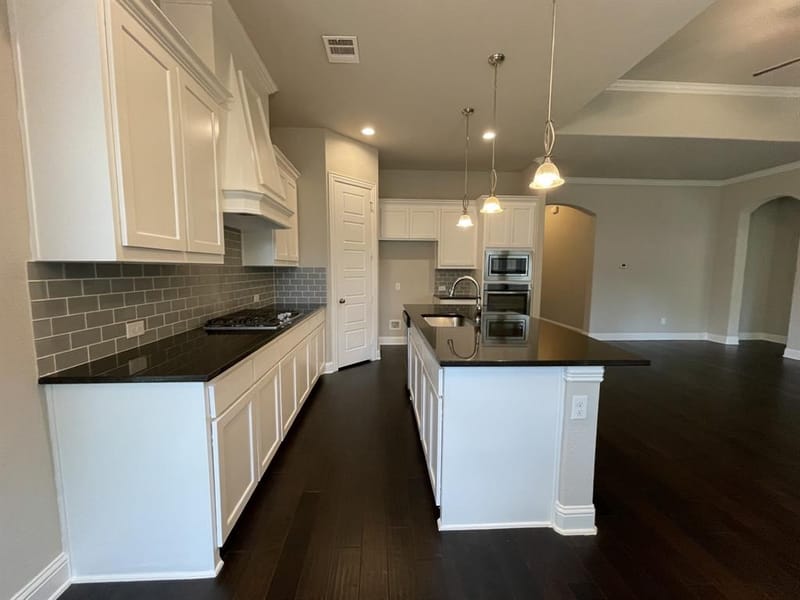 4500 Moores Landing, Arlington TX 76016 - Photo 5