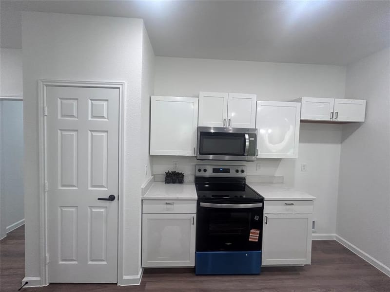 5717 San Jacinto Drive, Granbury TX 76048 - Photo 6