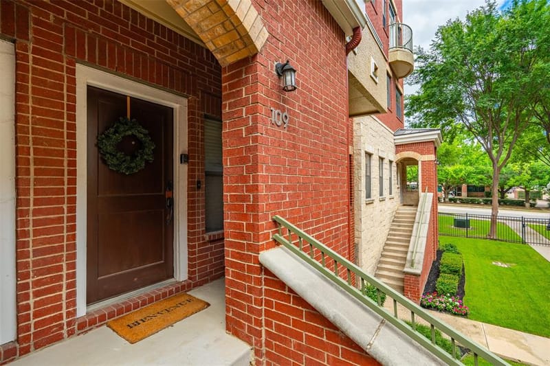 1201 Beaconsfield Lane # 109, Arlington TX 76011 - Photo 23
