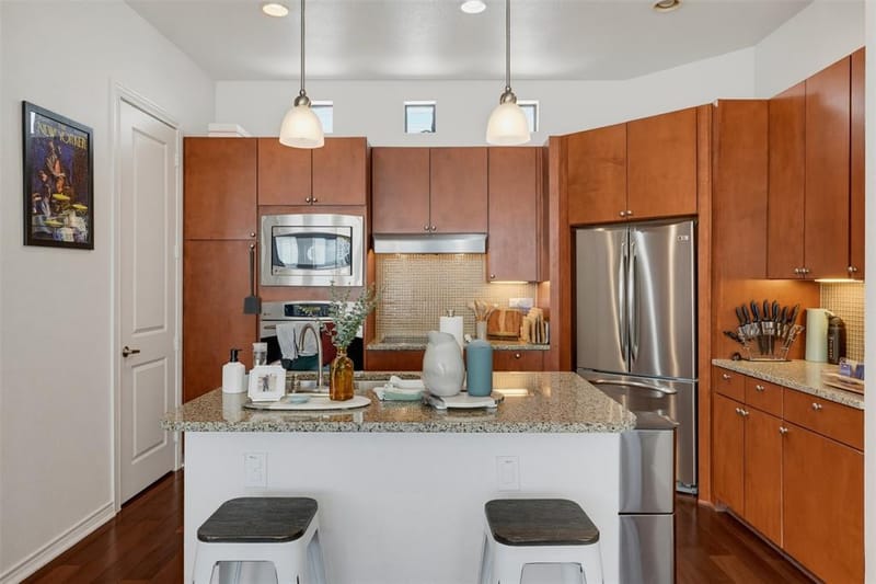 1201 Beaconsfield Lane # 109, Arlington TX 76011 - Photo 4