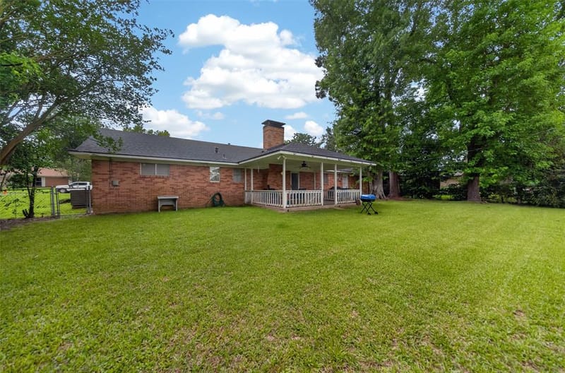 813 E Clinton Avenue, Athens TX 75751 - Photo 37