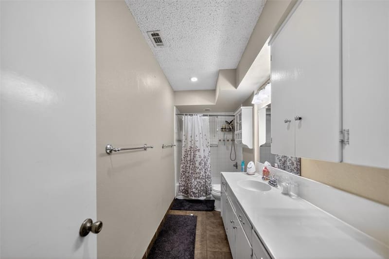 813 E Clinton Avenue, Athens TX 75751 - Photo 31