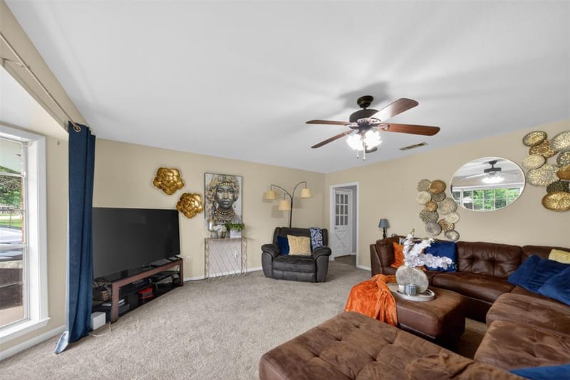 813 E Clinton Avenue, Athens TX 75751 - Photo 8