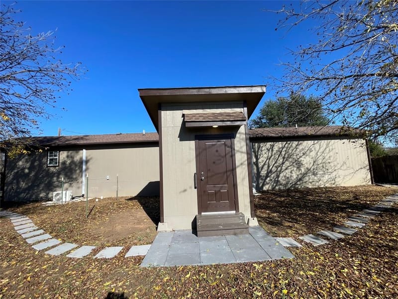 110 Crockett Street # F, Valley View TX 76272 - Photo 10