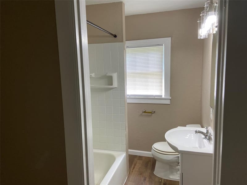 506 N Lamar Street, Weatherford TX 76086 - Photo 8