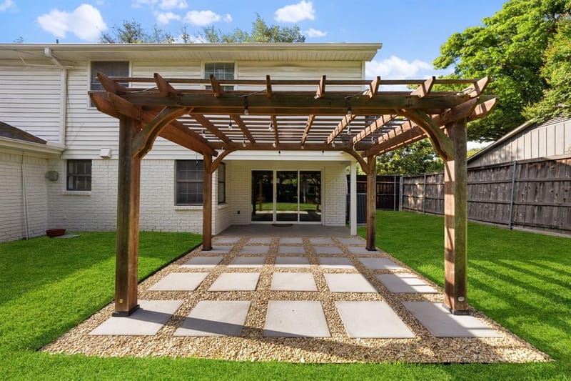 3060 Timberview Road, Dallas TX 75229 - Photo 27