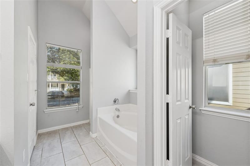 10110 Lakeview Drive, Providence Village TX 76227 - Photo 28