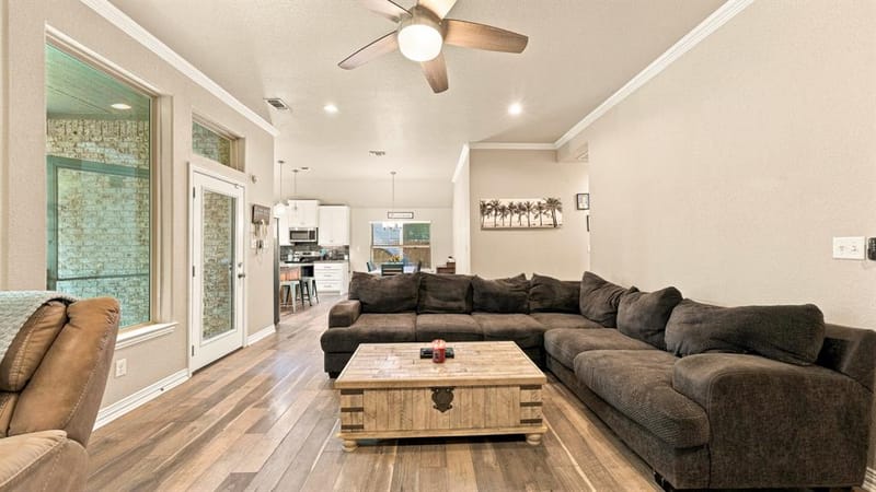 4016 Cherokee Court, Granbury TX 76048 - Photo 13