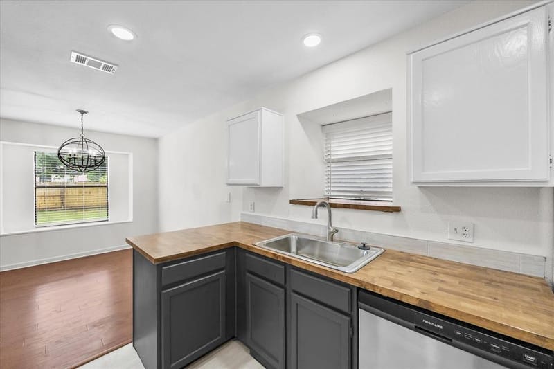 6403 Minuteman Lane, Arlington TX 76002 - Photo 15