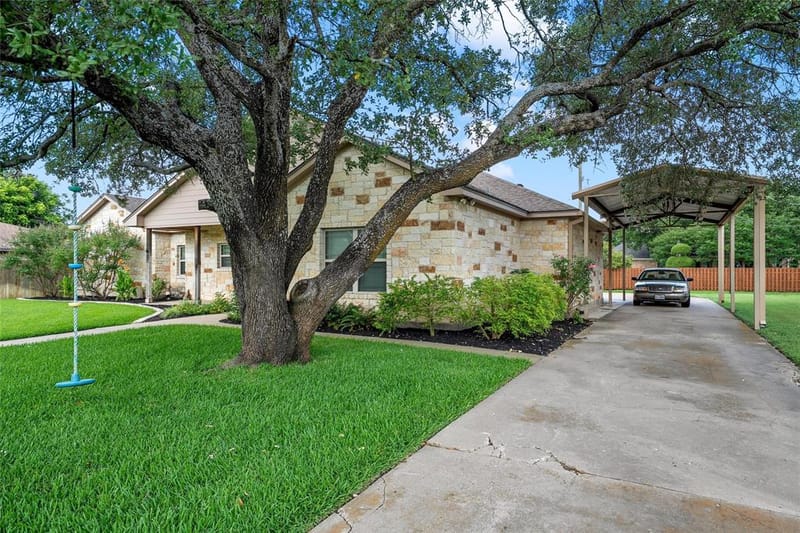 1509 N Reagan Street, West TX 76691 - Photo 2
