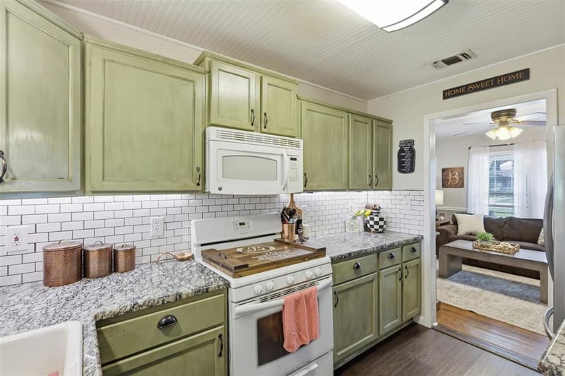 308 W 1st Street, Springtown TX 76082 - Photo 14