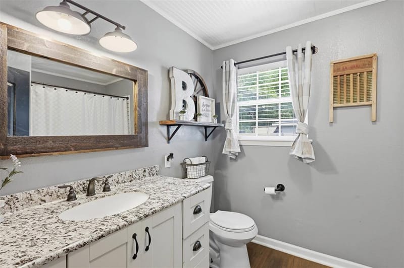 308 W 1st Street, Springtown TX 76082 - Photo 25