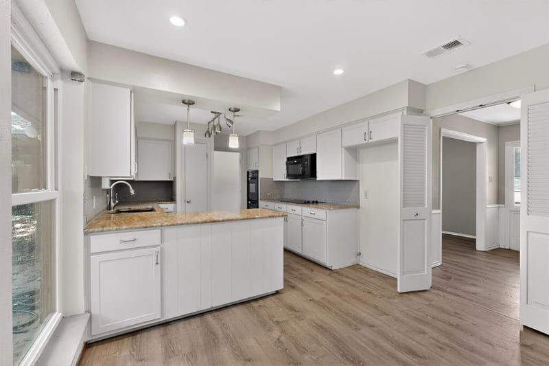 3411 Sheffield Drive, Arlington TX 76013 - Photo 11