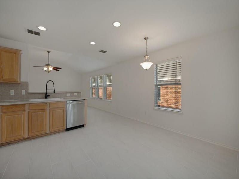 8821 CHISHOLM Trail, Cross Roads TX 76227 - Photo 6