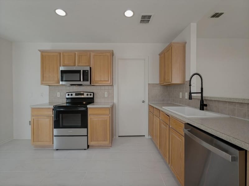 8821 CHISHOLM Trail, Cross Roads TX 76227 - Photo 8
