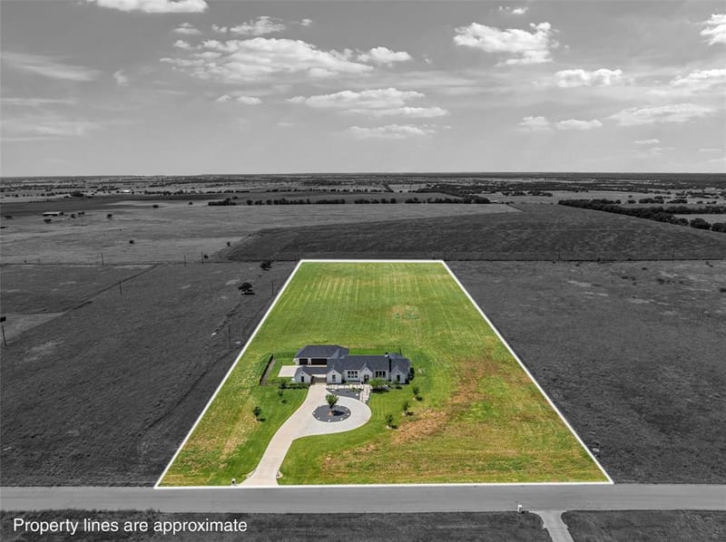 417 Willow Moon Ranch Road, Crawford TX 76638 - Photo 39