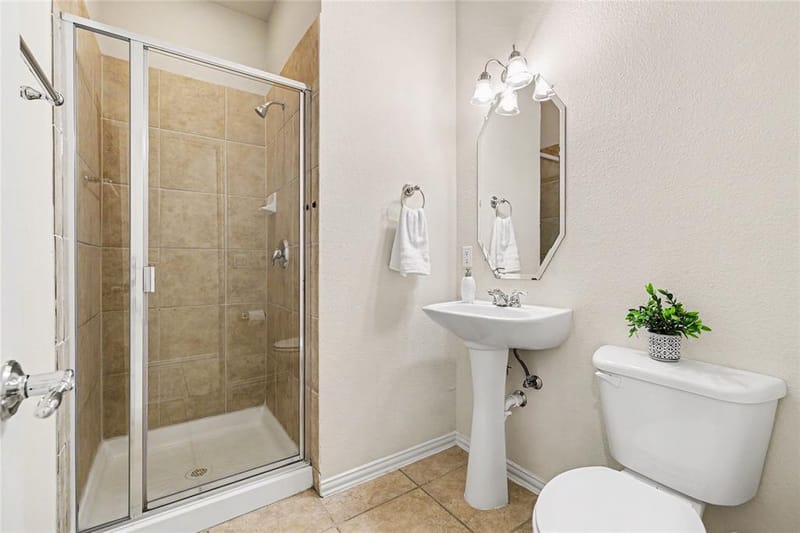 1041 Crystal Lake Drive, Frisco TX 75036 - Photo 16