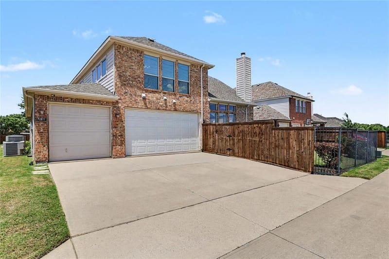 1041 Crystal Lake Drive, Frisco TX 75036 - Photo 36