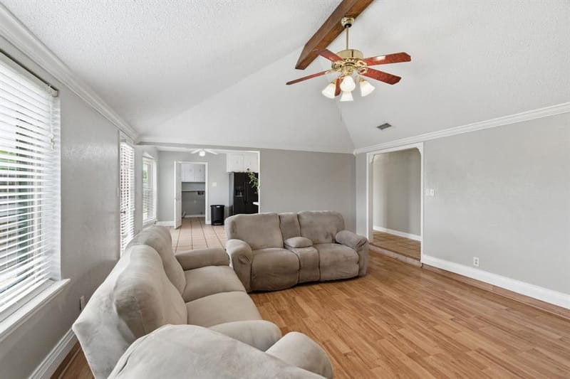 2915 Post Oak Court, Bedford TX 76021 - Photo 6