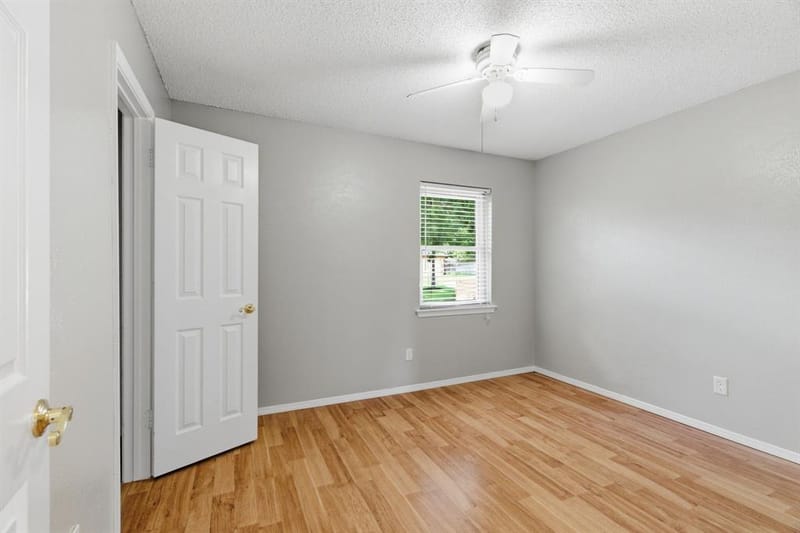 2915 Post Oak Court, Bedford TX 76021 - Photo 16