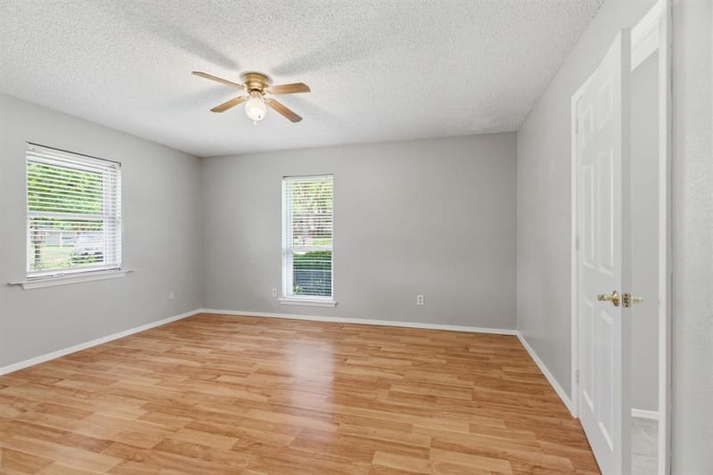 2915 Post Oak Court, Bedford TX 76021 - Photo 3