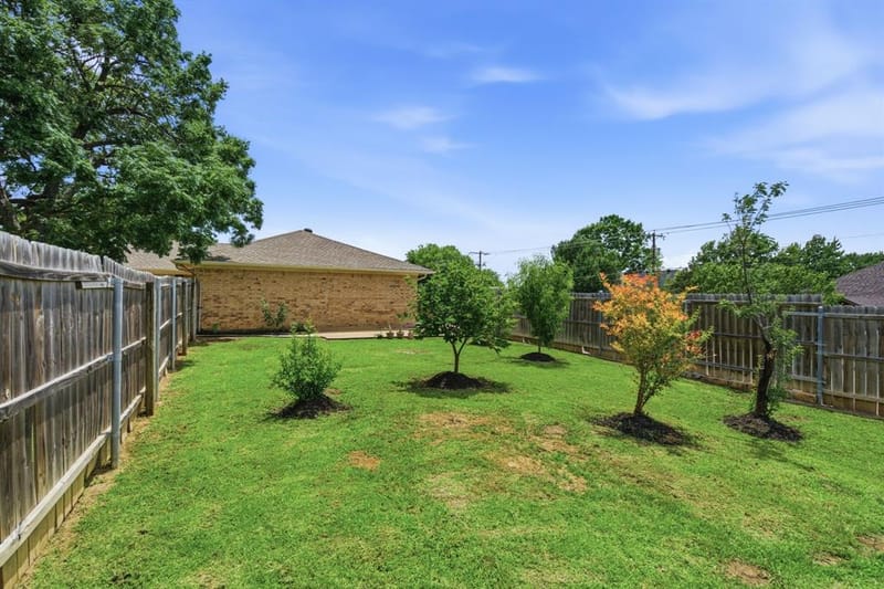 2915 Post Oak Court, Bedford TX 76021 - Photo 5