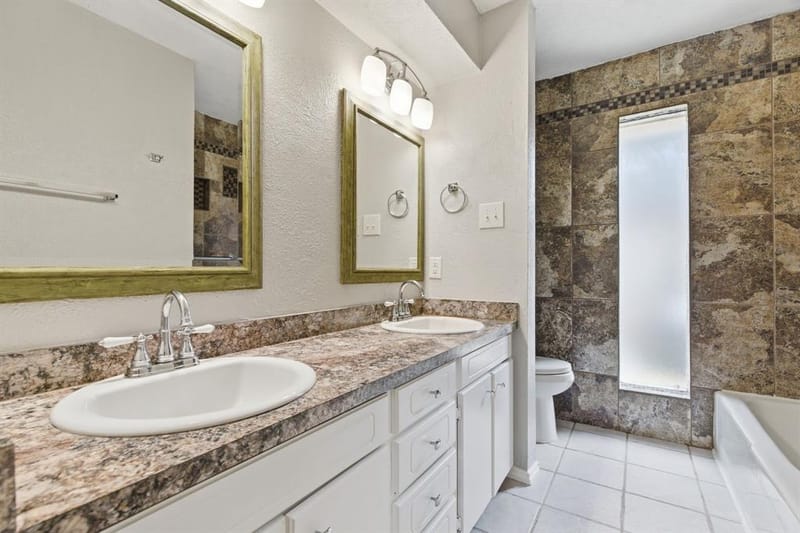2915 Post Oak Court, Bedford TX 76021 - Photo 18