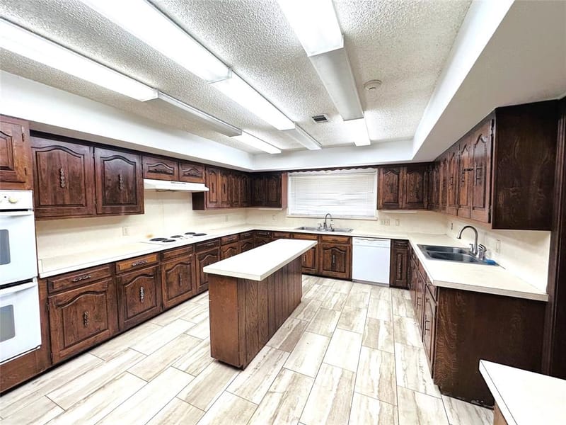 722 E Wheatland, Duncanville TX 75116 - Photo 13