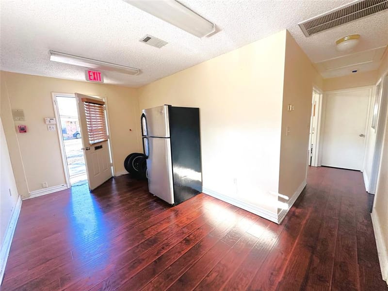 722 E Wheatland, Duncanville TX 75116 - Photo 14
