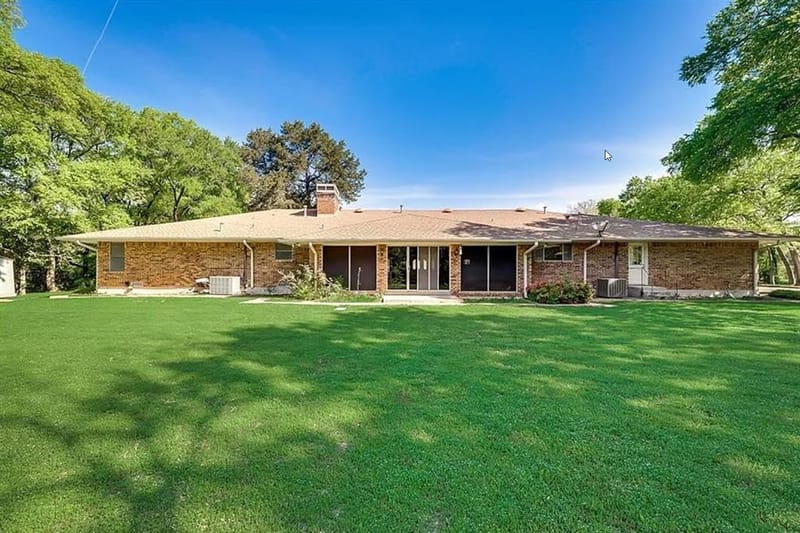 722 E Wheatland, Duncanville TX 75116 - Photo 4
