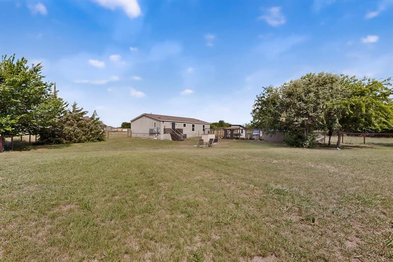115 Vinall Circle, Decatur TX 76234 - Photo 22
