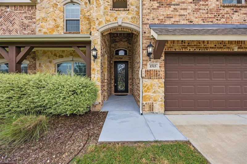 1515 Spring Hill Drive, Cedar Hill TX 75104 - Photo 4