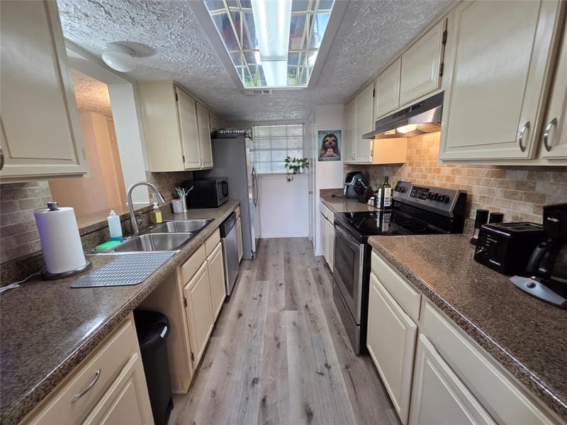 1402 S Carrier Parkway # 307, Grand Prairie TX 75051 - Photo 16
