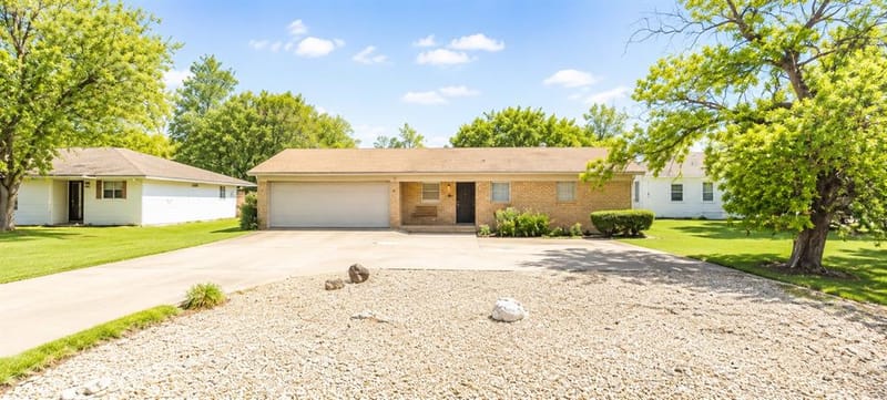 4128 Hillcrest Drive, Waco TX 76710 - Photo 2