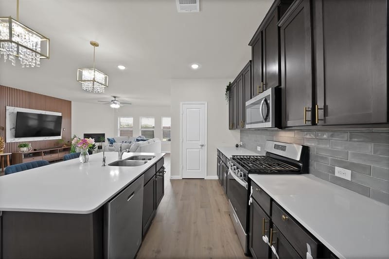 3813 Silver City Avenue, Aubrey TX 76227 - Photo 6