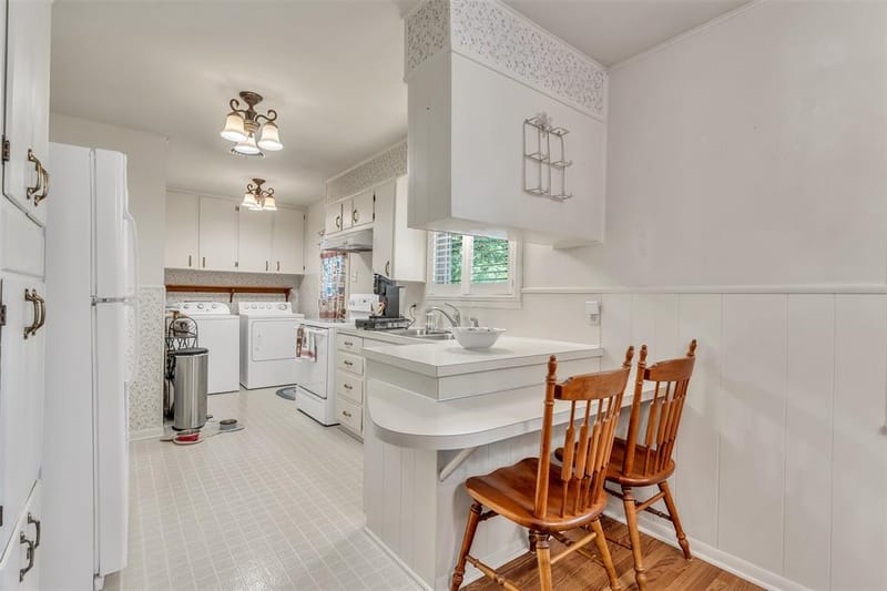 1325 Royal Oaks Drive, Waco TX 76710 - Photo 24