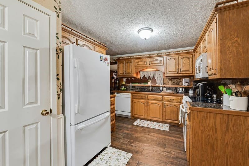 12704 Garden Grove Drive, Dallas TX 75253 - Photo 13